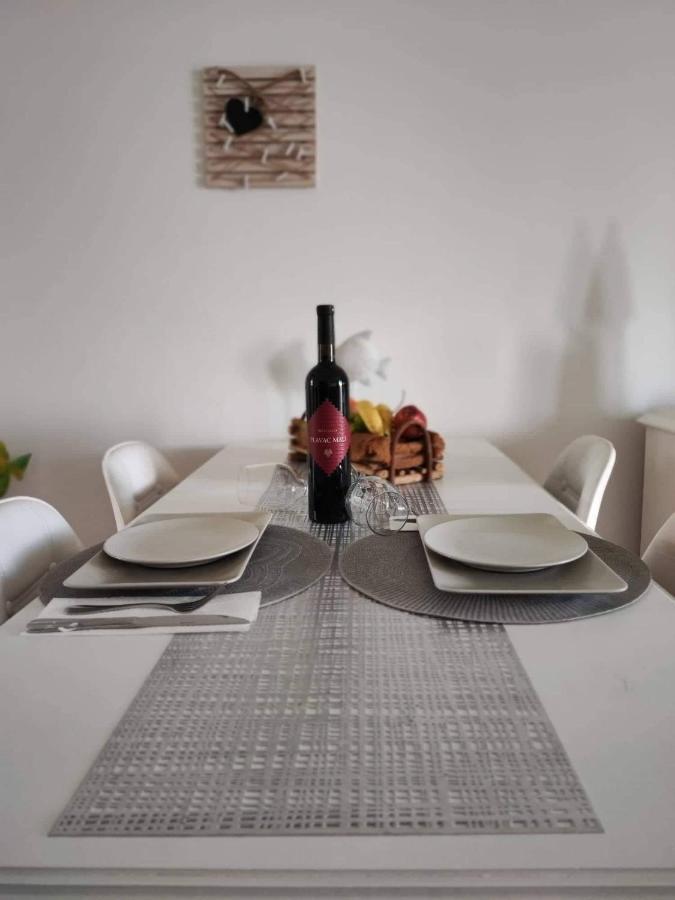 Apartman Joy Rijeka Exteriör bild